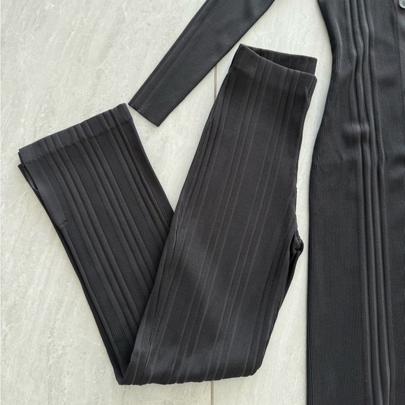 Dark Grey Ribbed Set - Picture 2 of 10